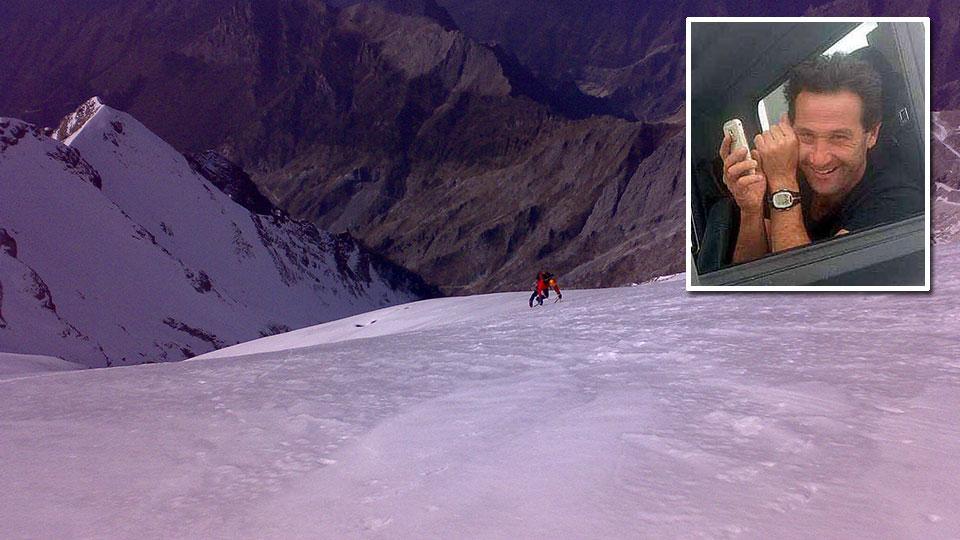 Nella foto grande (di Fabrizio Molignoni) la Tambura invernale, con condizioni molto simili a quelle di questi giorni e Marco Bonotti il 45enne morto dopo un volo di 400 metri