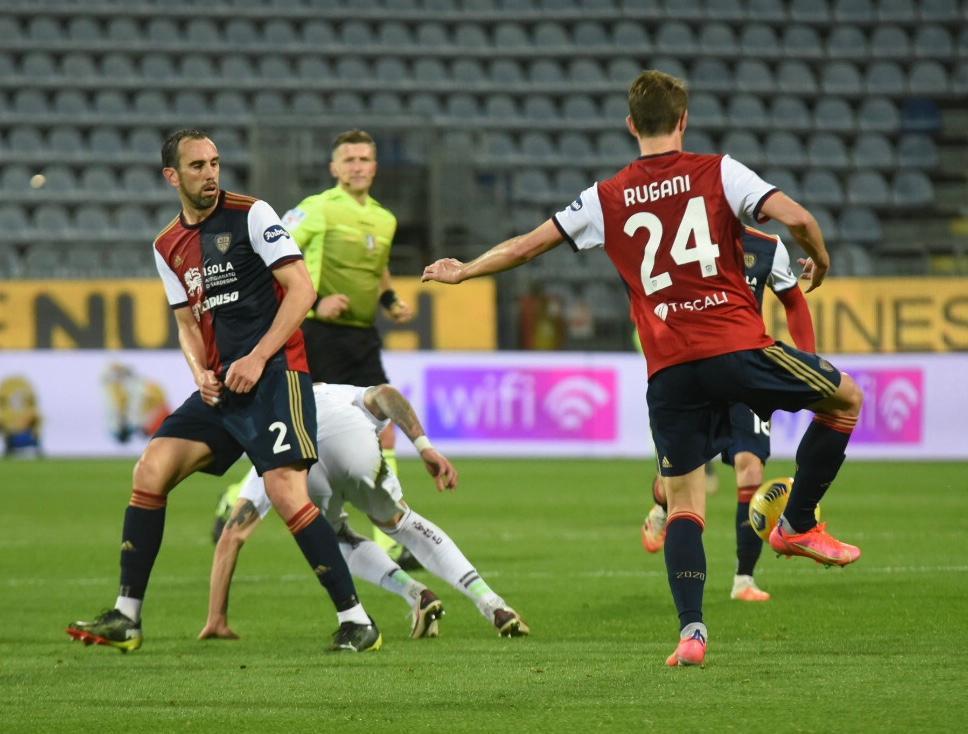 Focolaio Covid nel Torino: tamponi anche ai giocatori del Cagliari