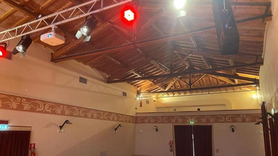 Un nuovo impianto di luci e suoni al teatro La Palestra