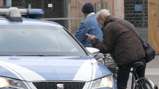 Tenta il furto e scappa Preso ladro di 15 anni e poi affidato al padre