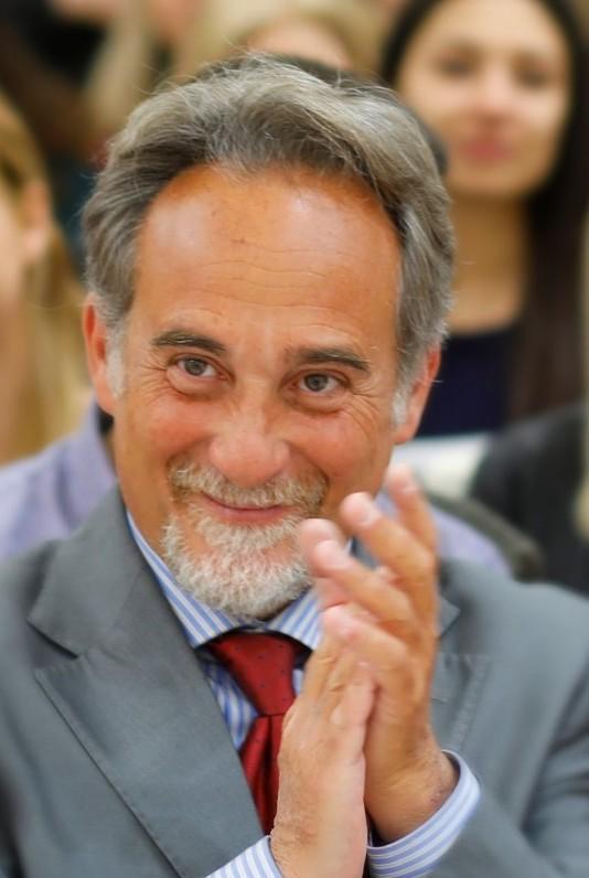 Ristoranti e strade affollate per respirare normalità 