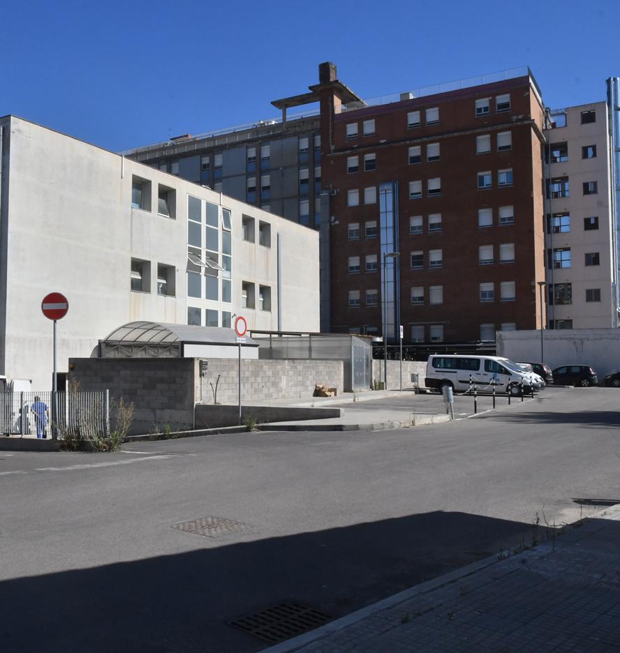 Sanità al disastro, la radiografia al San Martino 
