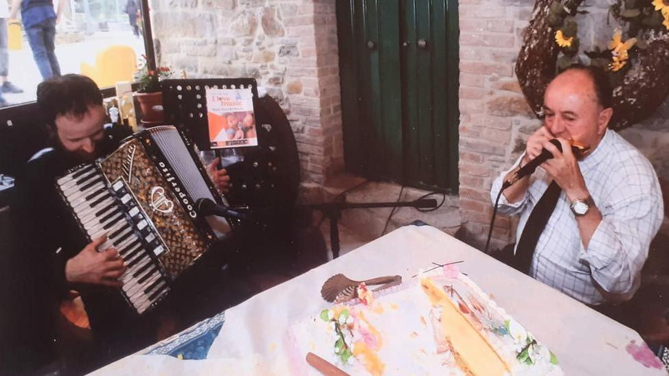 Pavullo e Polinago. L’ultimo viaggio del “Carandin” tassista, ballerino e suonatore
