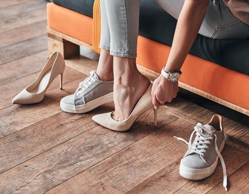 Storico negozio di scarpe assume commessi