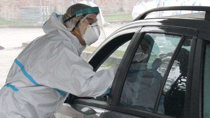 Covid, la pressione si allenta: tre positivi, solo uno in città