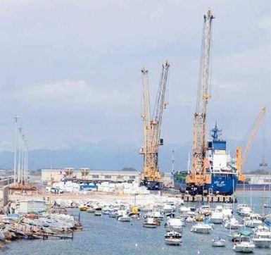 La Porto e le gru sequestrate In aula il processo sulle banchine
