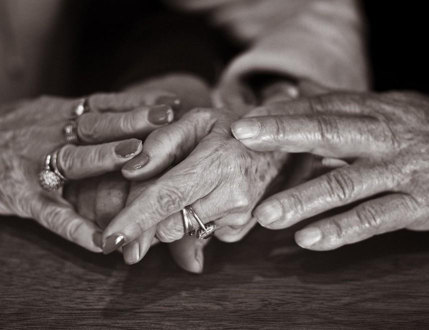 Negli scatti di Calani l’amore senza tempo da celebrare sempre 