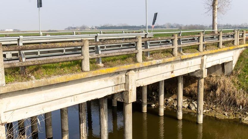 Interventi sul ponte Tra una settimana sarà chiusa la strada