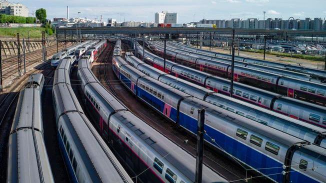 Francia:media,'Sncf vuole rilanciare treni classici'