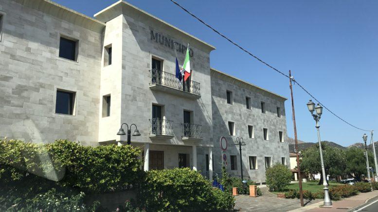 Il municipio di San Teodoro