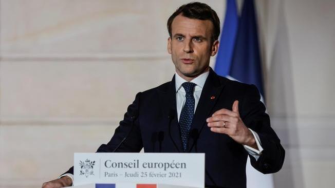 Macron, 'pass sanitario' non sarà passaporto vaccinale
