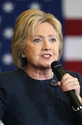 Una nuova carriera per Hillary Clinton che diventa giallista