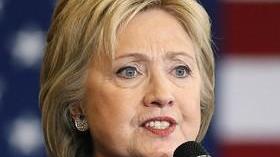 Una nuova carriera per Hillary Clinton che diventa giallista