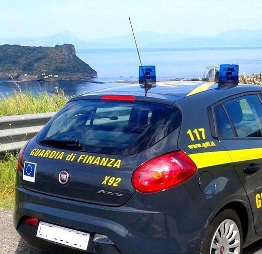 Non c’è vento a Tarquinia Surfisti in Maremma: multati