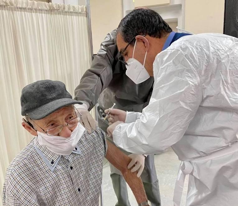 Giorgio, Gerico e Robusto sono i primi vaccinati