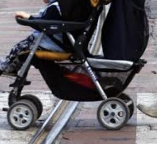 Nel taxi col passeggino imbottito di eroina Arrestato un 37enne 