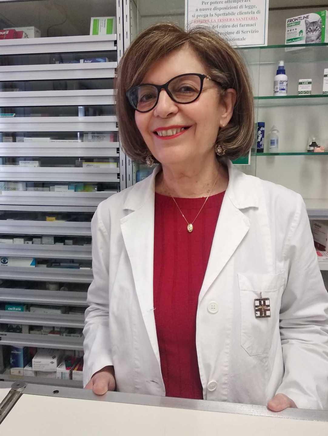 Putifigari saluta la “sua” farmacista 