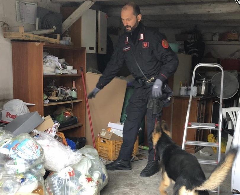 Bondeno, condannato per lo spaccio. Ma non ricattava le giovani per fare sesso con loro 