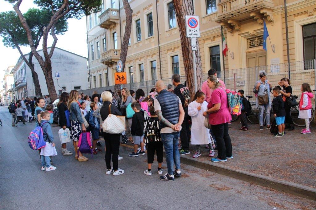 In pensione docenti, bidelli e segretari: ecco i posti che si liberano nelle scuole 