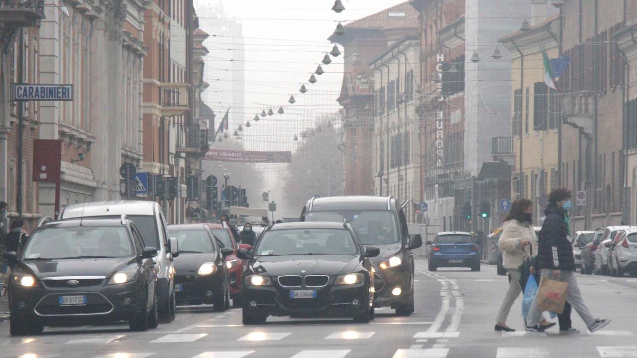 Ferrara, polveri sottili: divieti prorogati fino al 1° marzo compreso