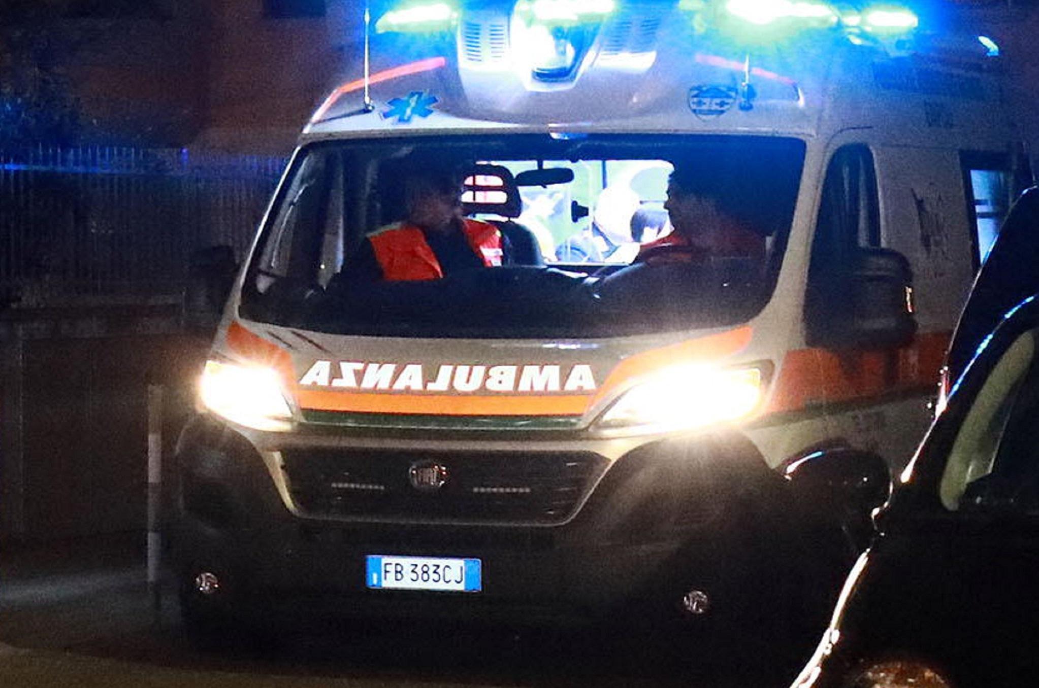 Soccorritori in ambulanza