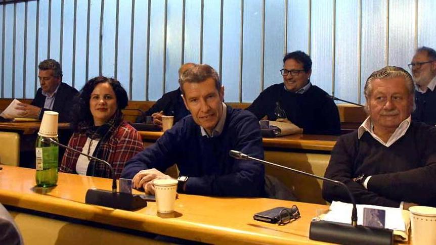 «Approssimazione su agri marmiferi e urbanistica»