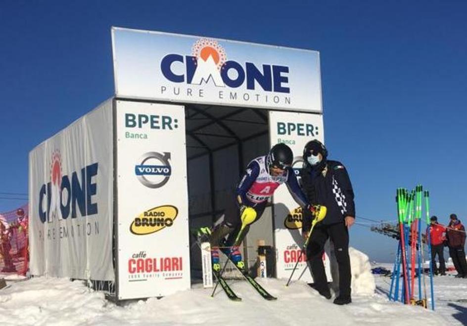 Razzoli apripista sul Cimone