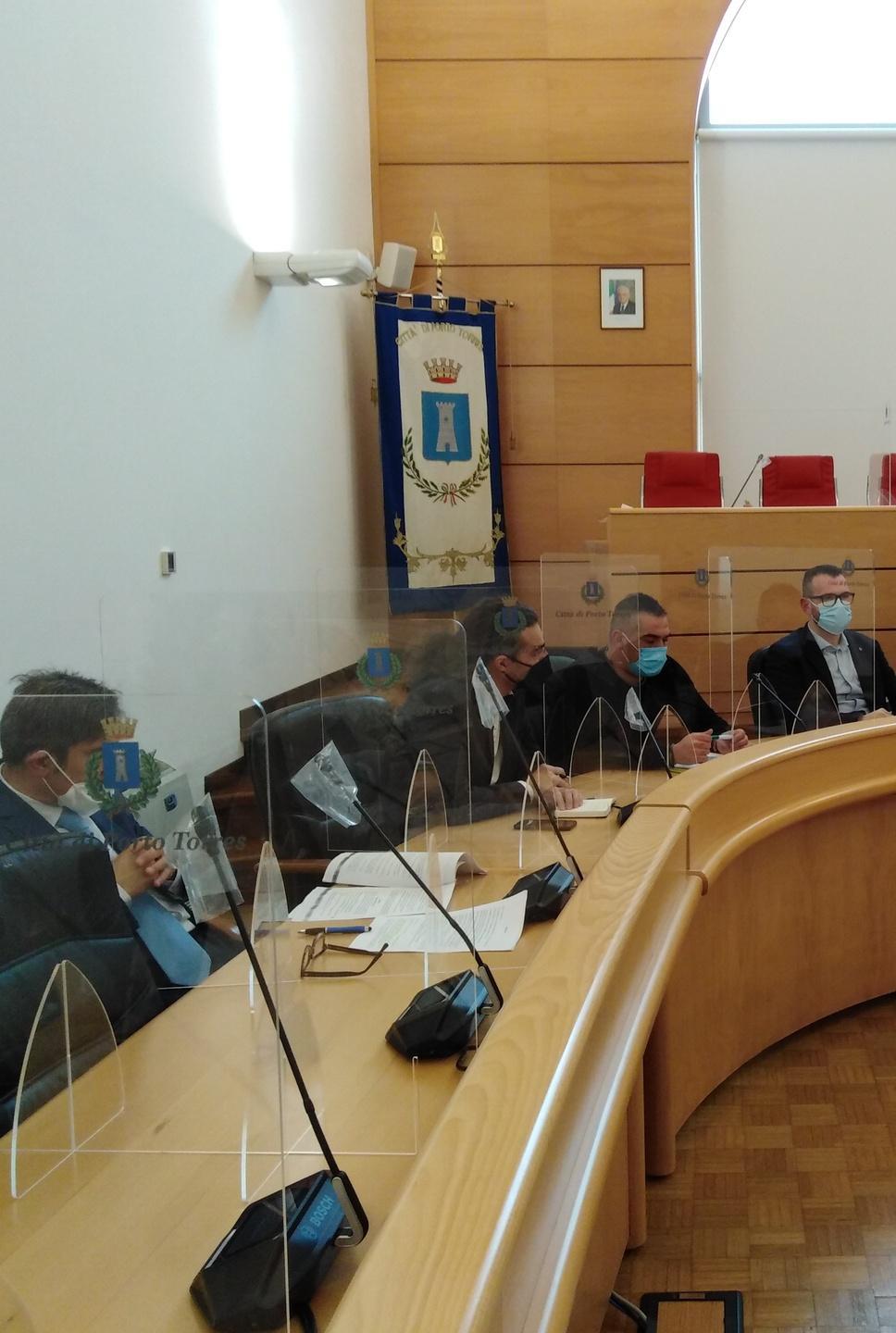 Una mozione sul futuro del polo industriale