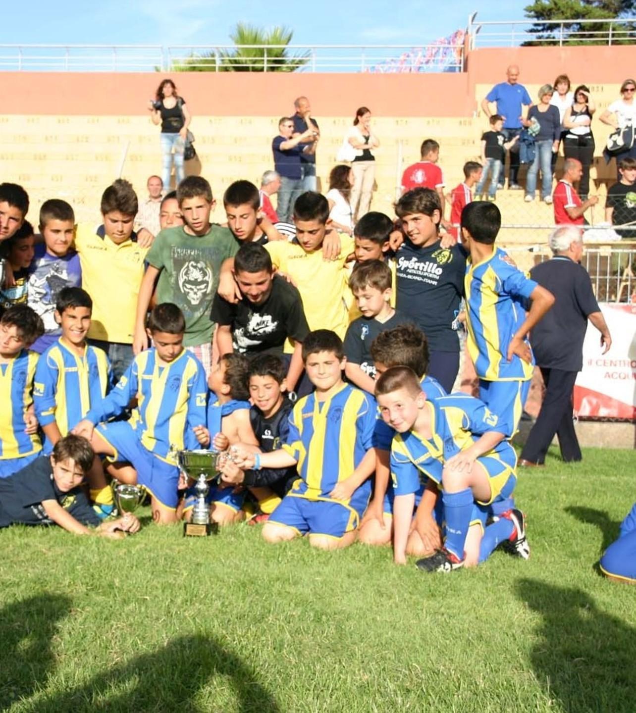 La scuola calcio Pizzinnos: iscriversi non costa nulla 