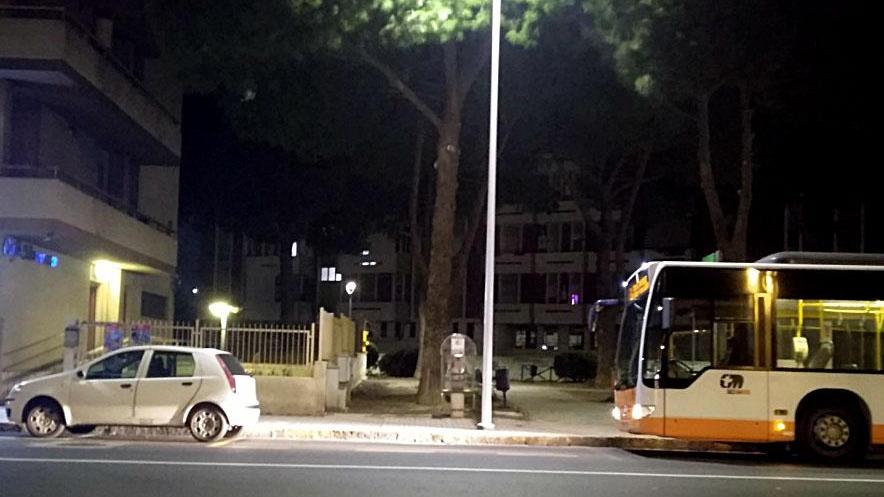 Il bus del Ctm a bordo del quale è avvenuta l'aggressione (foto Mario Rosas)