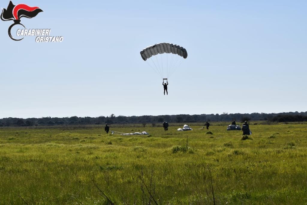 I paracadutisti del Tuscania nel Montiferru per una esercitazione