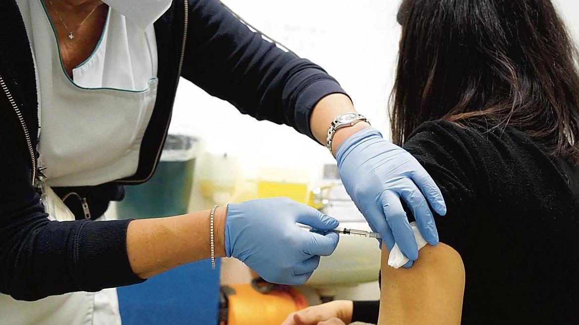 Prosegue la campagna vaccinale anticovid anche nell'Empolese Valdelsa (foto archivio)