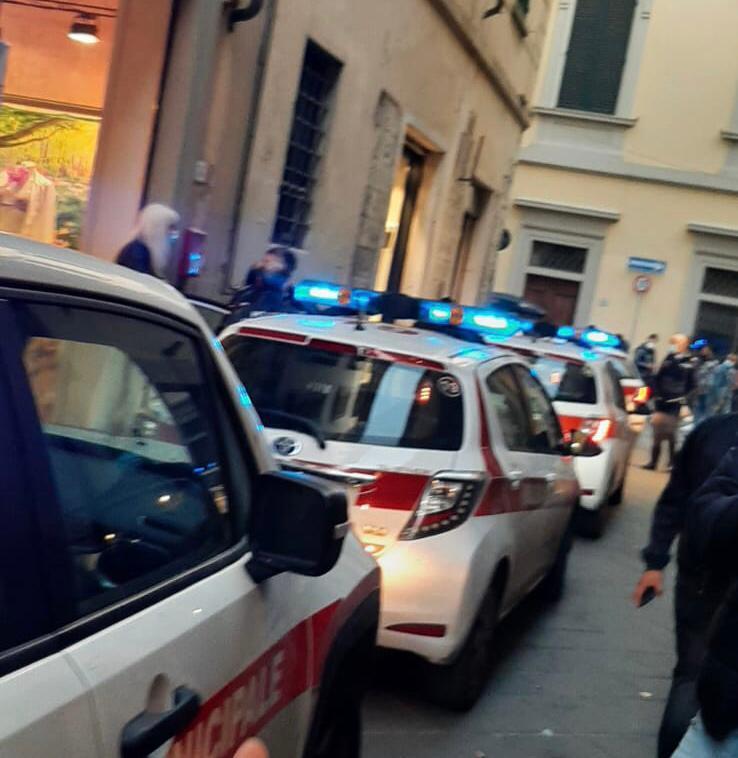 La polizia municipale in via Settesoldi