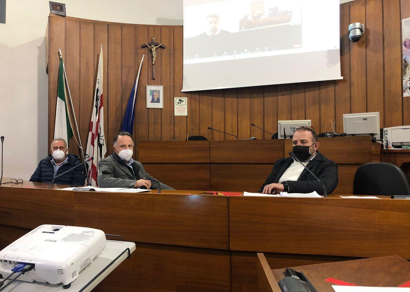 I sindaci: «Siamo pronti alle dimissioni» 