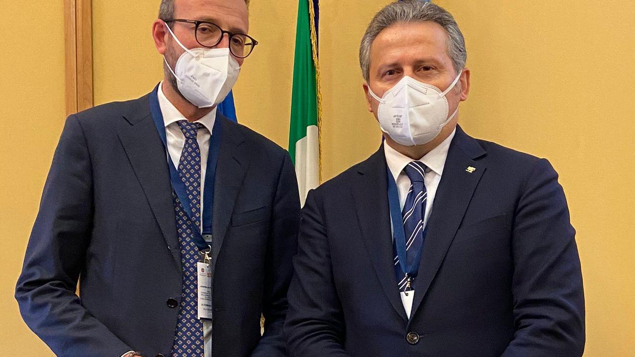 A sinistra Antonio Mazzeo con il residente del consiglio eegionale del Veneto Roberto Ciambetti