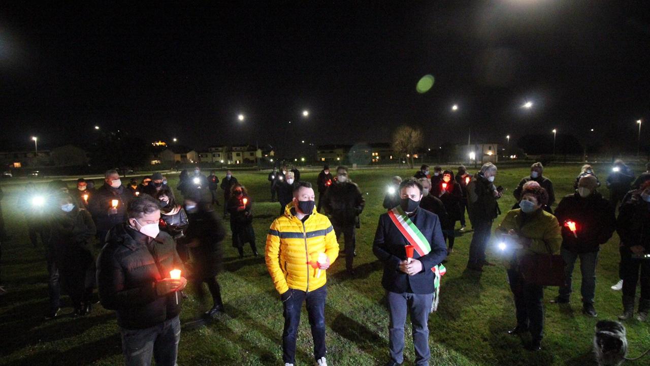 Seano, fiaccolata per Stefano (foto Batavia)