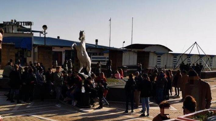 “Assalto” di turisti, preoccupato il sindaco di Castiglione della Pescaia