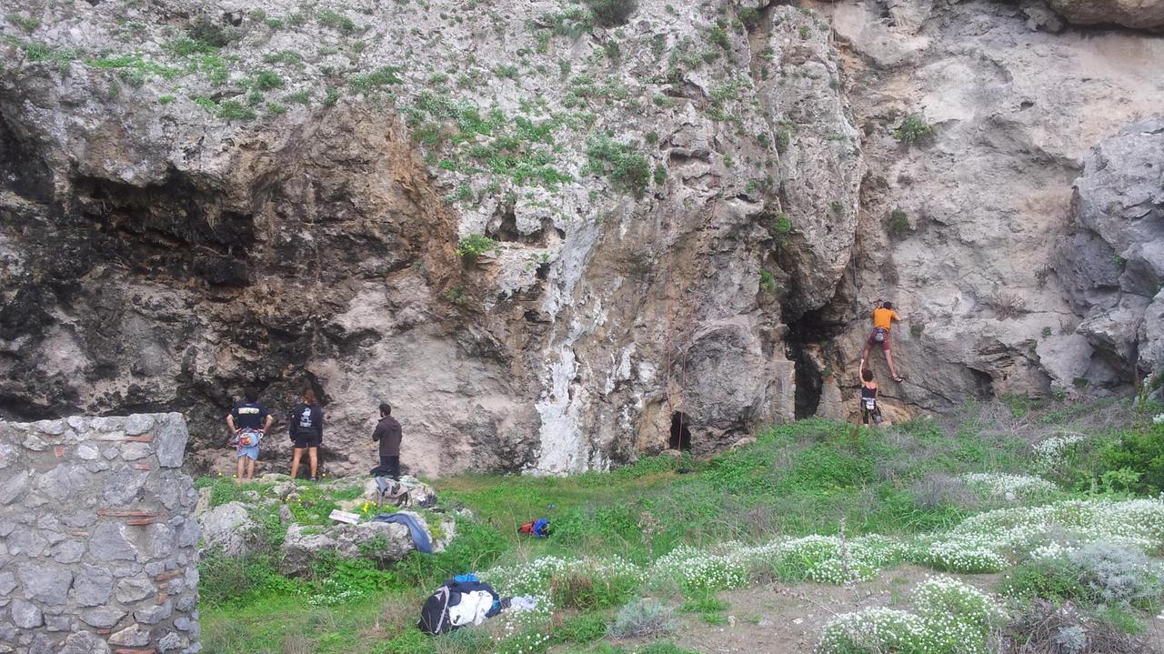 La parete della Tagliata ad Ansedonia