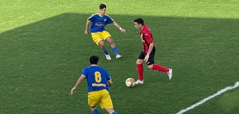 Azzurrini, primo sorriso nel derby alla Covetta contro la Lucchese: la sfida finisce 2-1