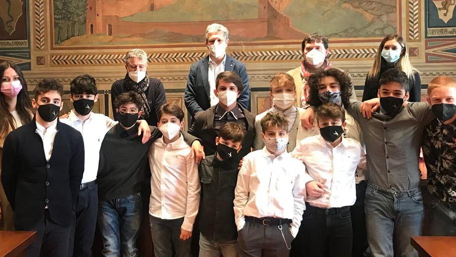 Passerella in Comune per i ragazzi “volanti” protagonisti in tv