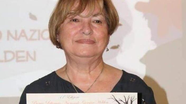 Le “Trame bucate” di Menichetti nel salotto della Società operaia