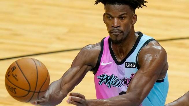 Utah Jazz, sconfitta inattesa I Lakers rialzano la testa Hawks di Gallinari al tappeto