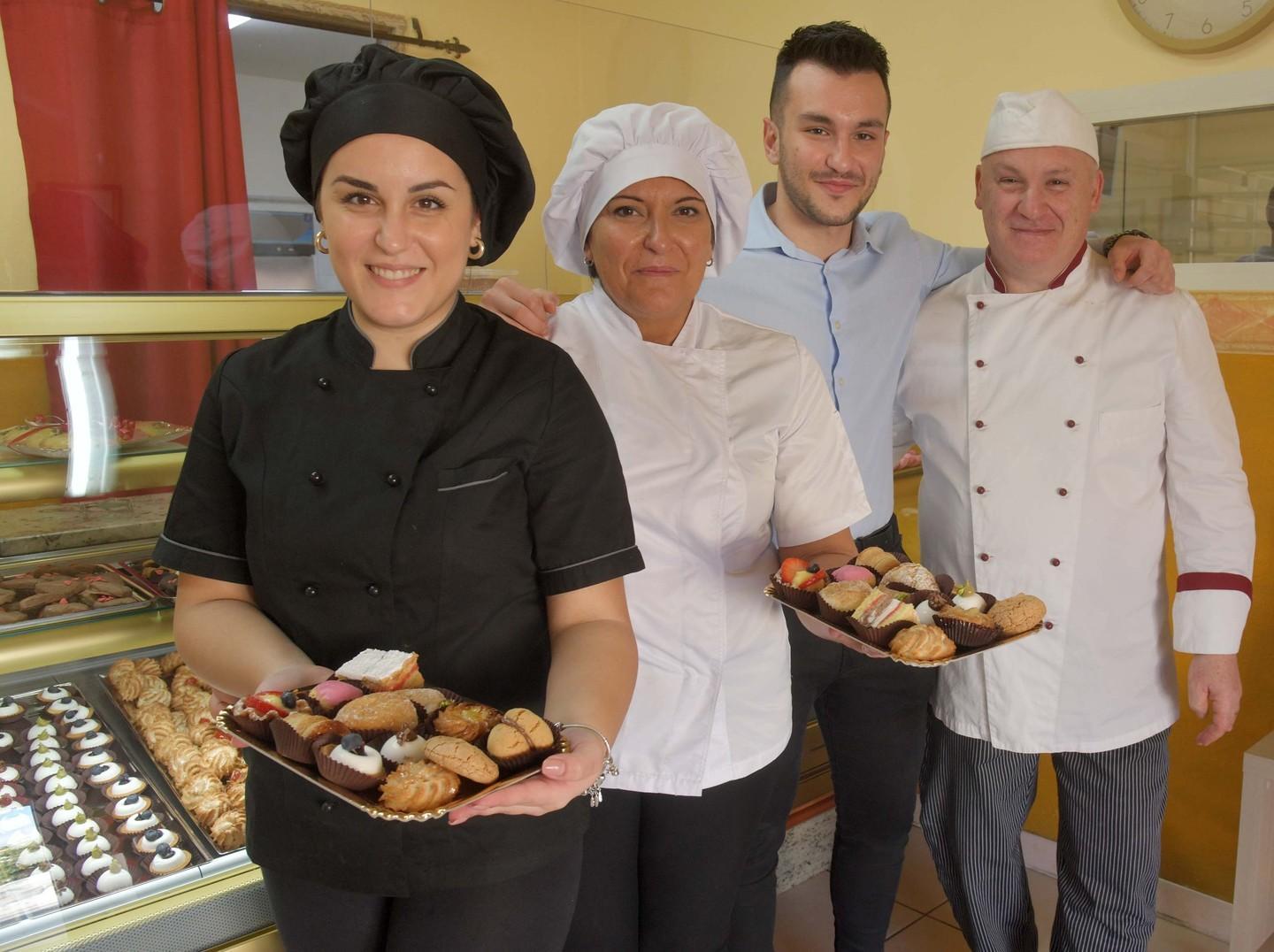 La “Pasticceria Fois” tra cheesecake e rilancio 