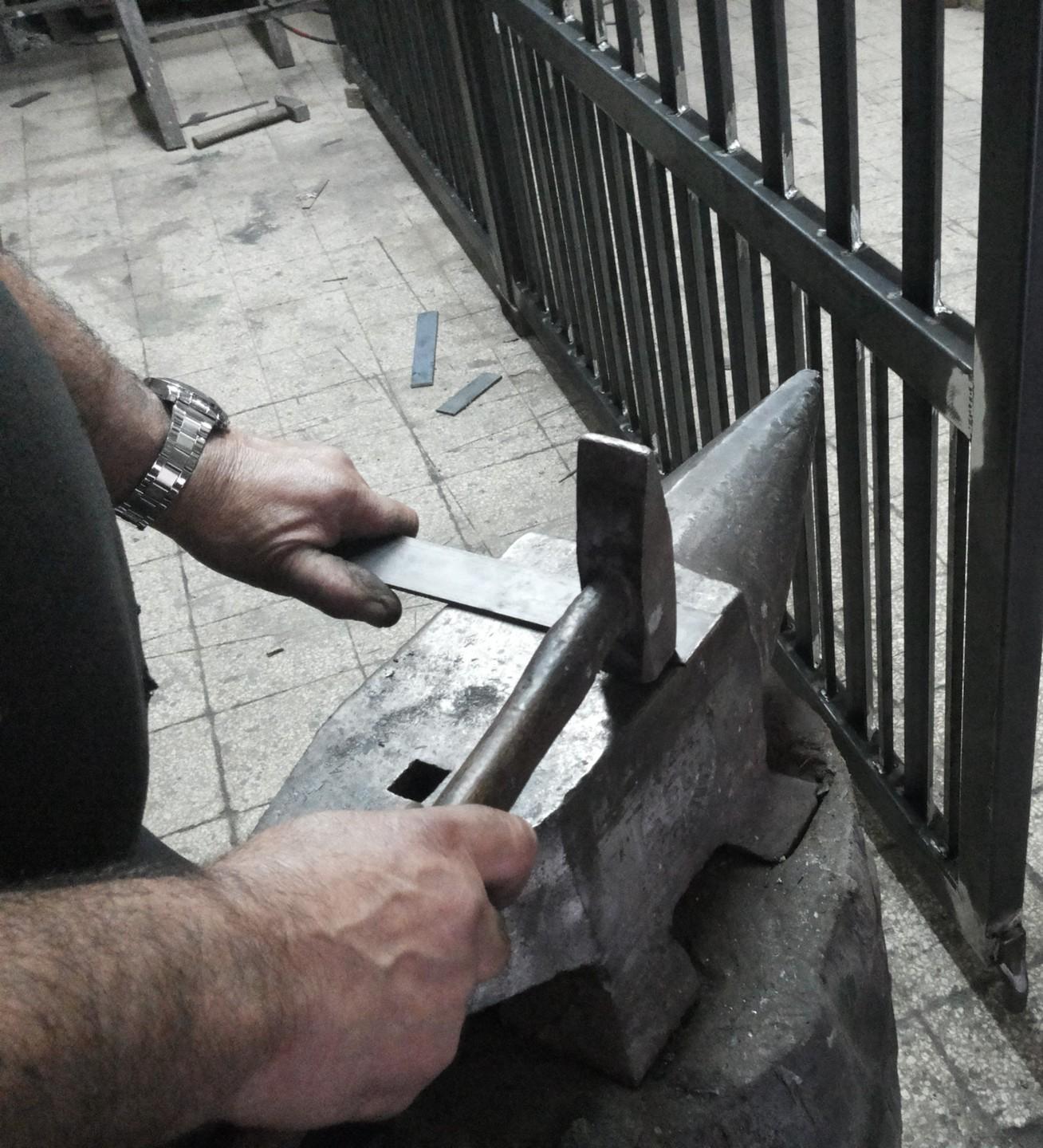 Antonio Salis, su maistru de ferru