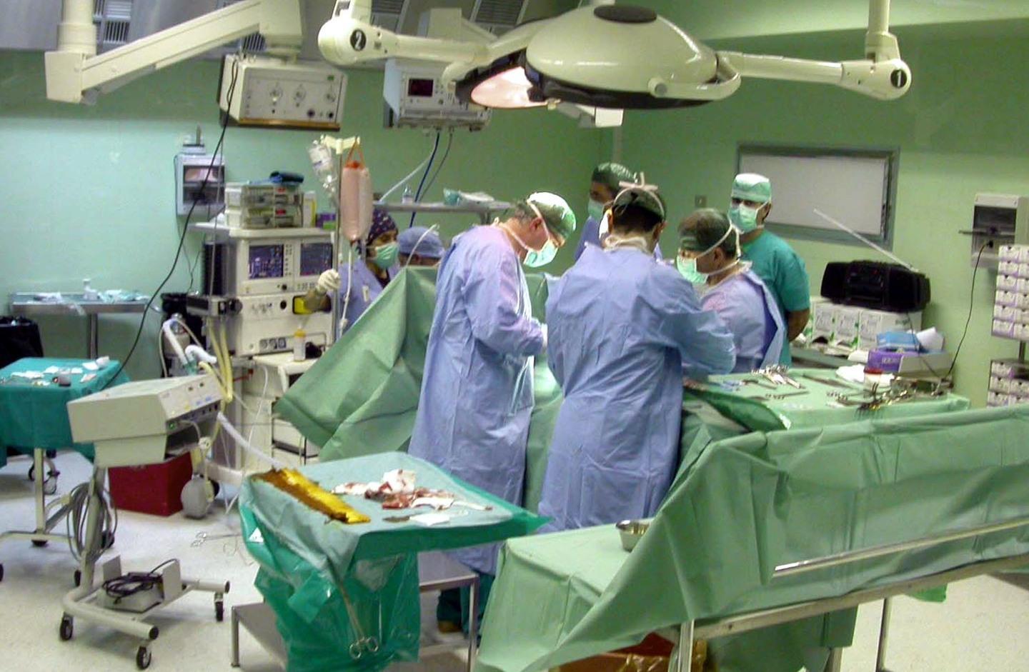 Carenza cronica di medici a Nuoro: «L’ospedale è allo stremo» 