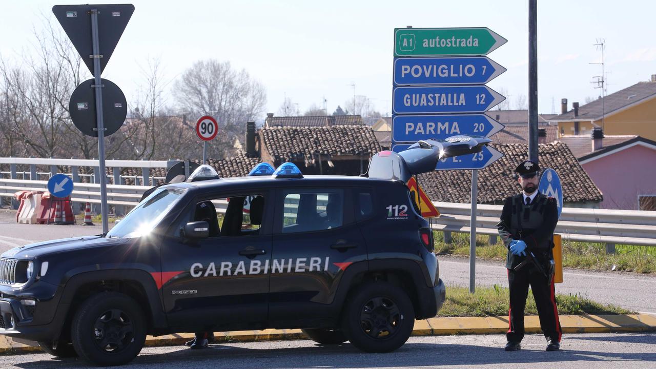 Alla guida di un'auto sequestrata la sera prima e con la droga, 53enne arrestato