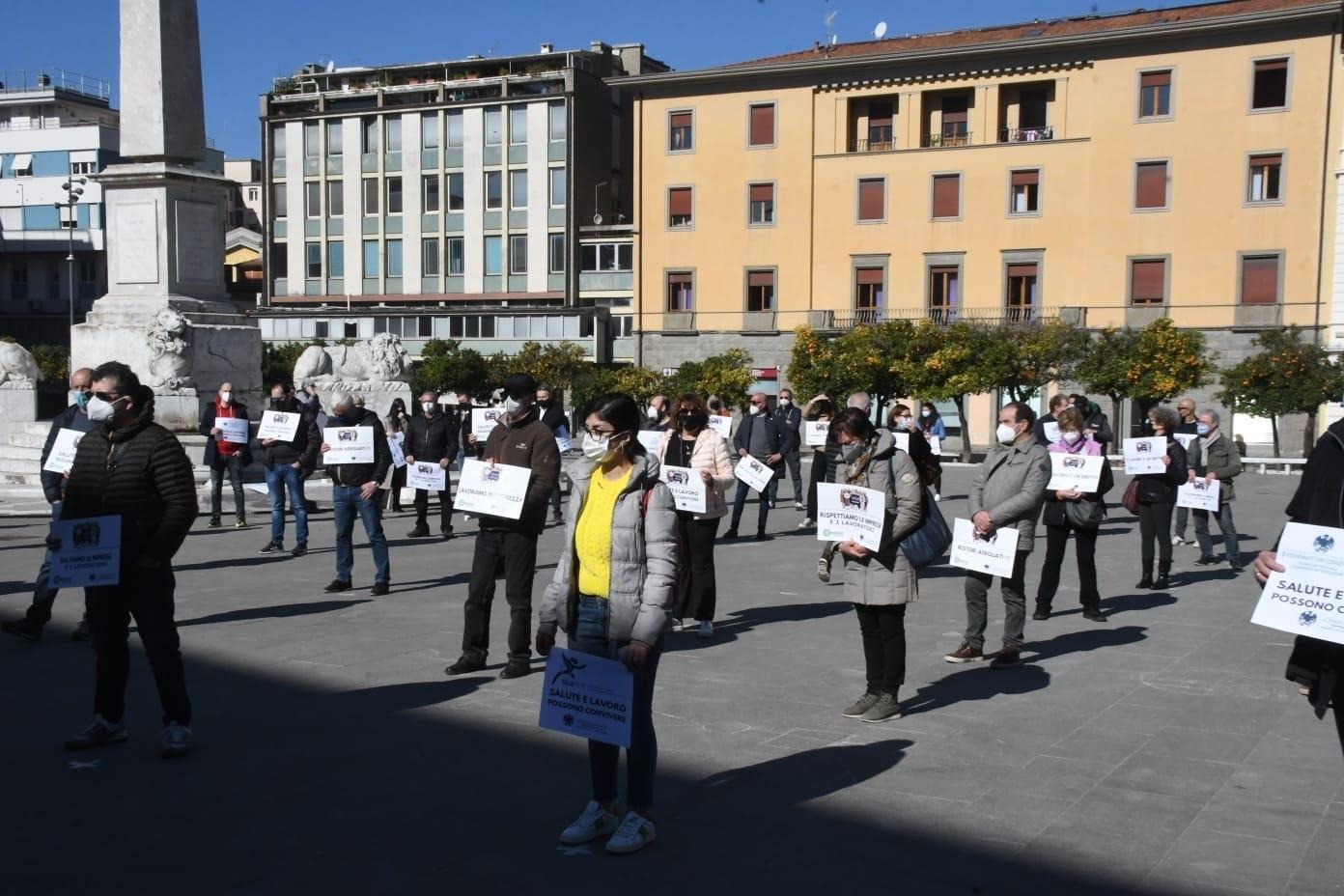Commercio, in piazza Aranci oltre cento operatori