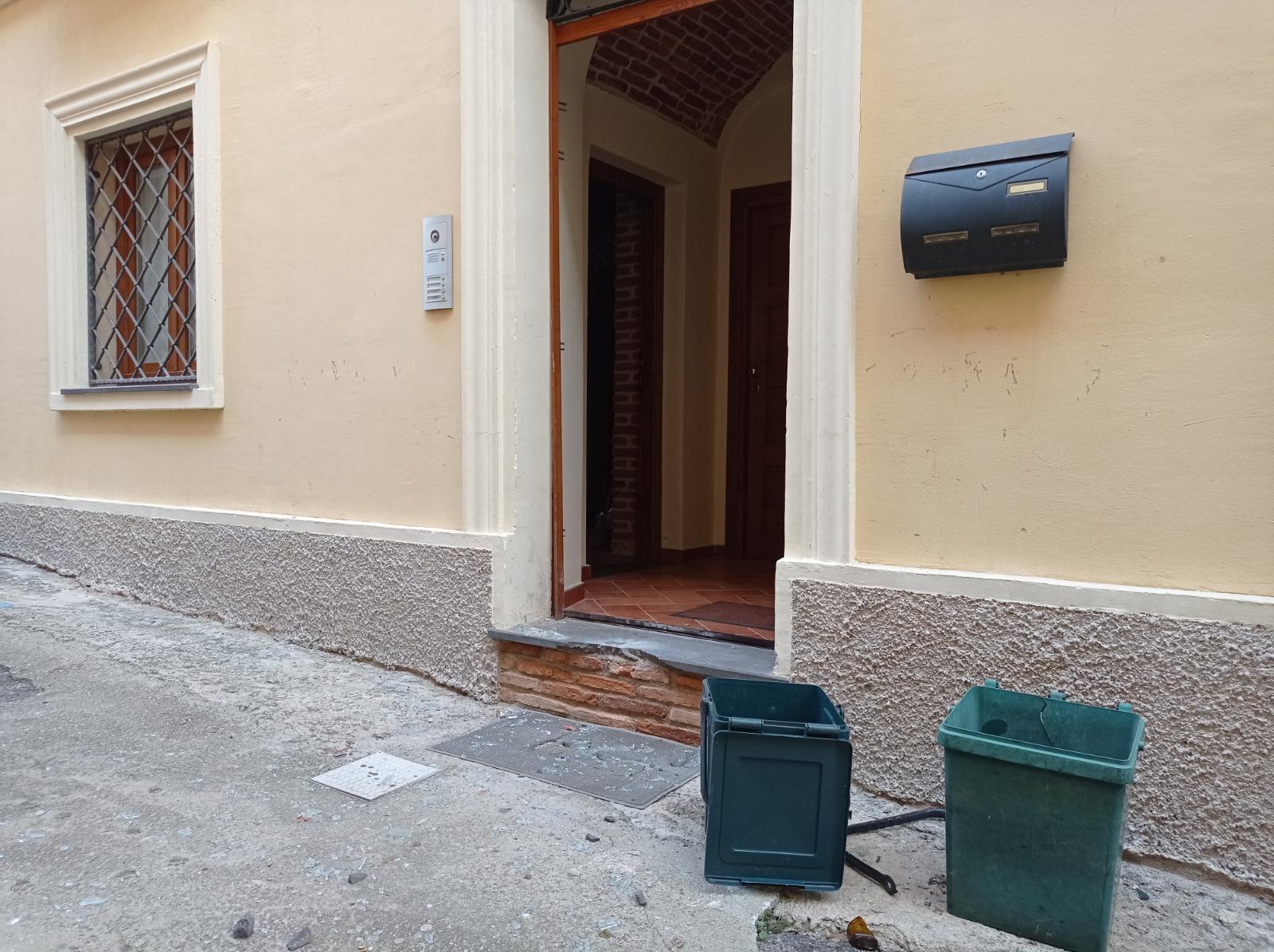 Siniscola, attentato dinamitardo nella notte ai danni di due avvocati 