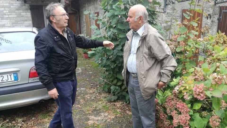 Il professor Lido Lazzerini (a sinistra) e Pietro Capelli. Sono sopravvissuti all’eccidio di Mommio