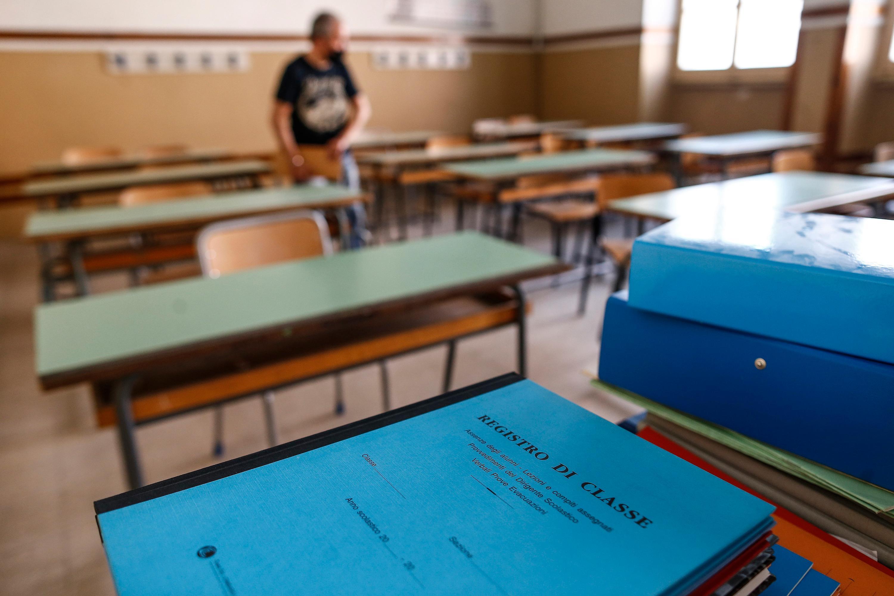 Via libera al nuovo Dpcm: scuole chiuse nelle zone rosse e in aree ad alto contagio, restrizioni fino a Pasquetta. Ecco i comuni toscani a rischio 